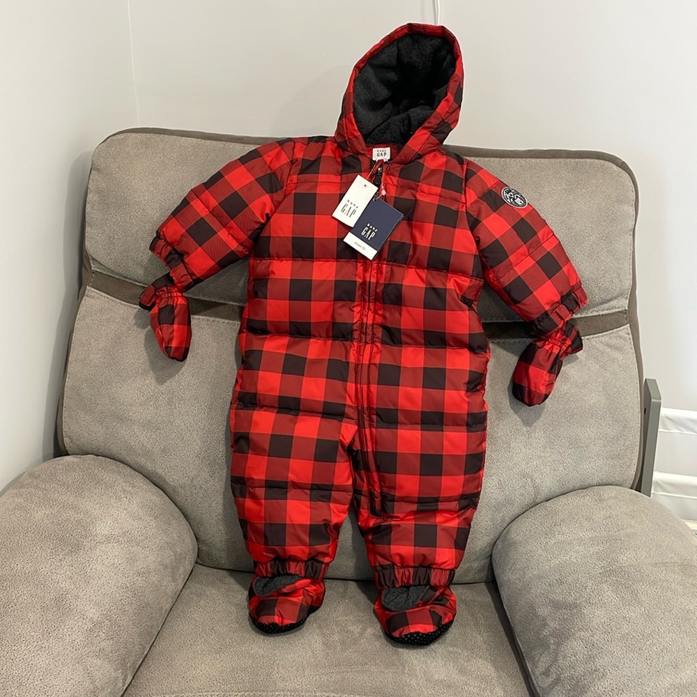NWT - Baby Gap - Down Filled Snowsuit /Bunting - 6-12months